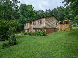 303 Murphree Rd, Boaz, AL 35956