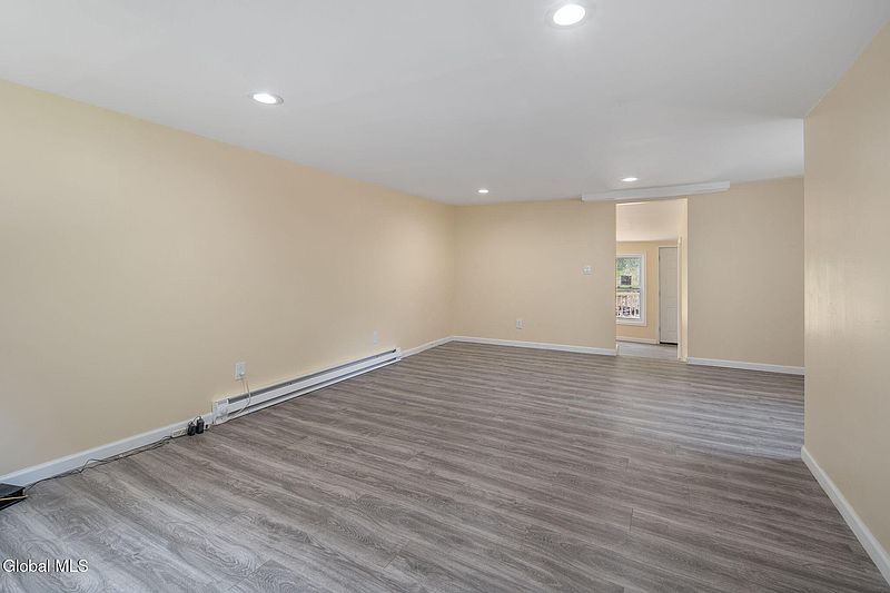 4th image of 610 Gridley Road