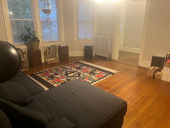 5th image of 46 Bainbridge Ave