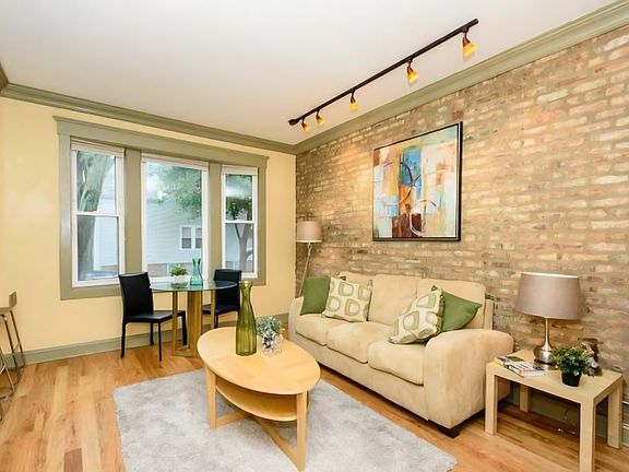 2nd image of 5001 N Oakley Ave