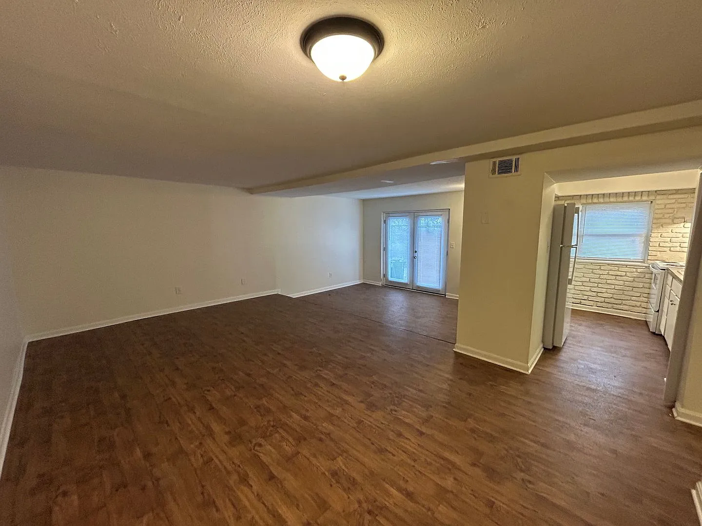 Creekstone Village — Photo 4