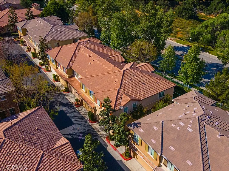 30505 Canyon Hills Dr — Photo 42