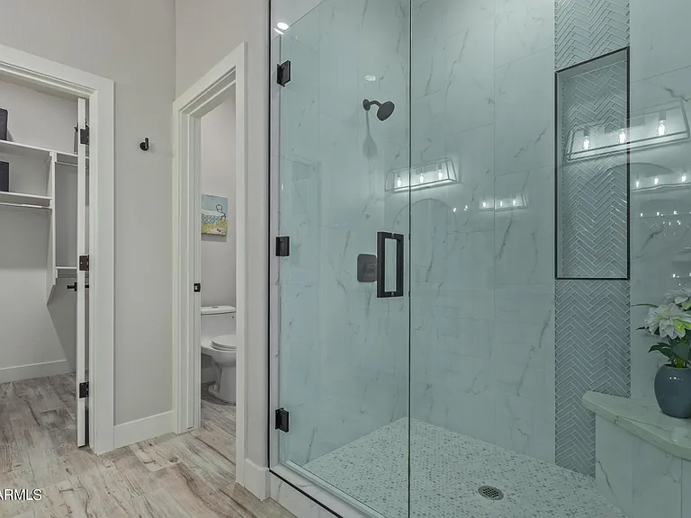 8941 E Maple Dr — Photo 19