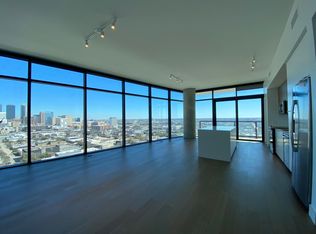 305 McGowen St, Houston, TX 77006