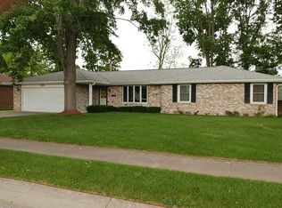 3255 Flintwood Dr, Columbus, IN 47203