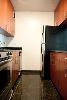 Rented by Weinberg Properties | media 18