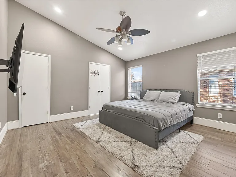 1214 Wesley Dr — Photo 29