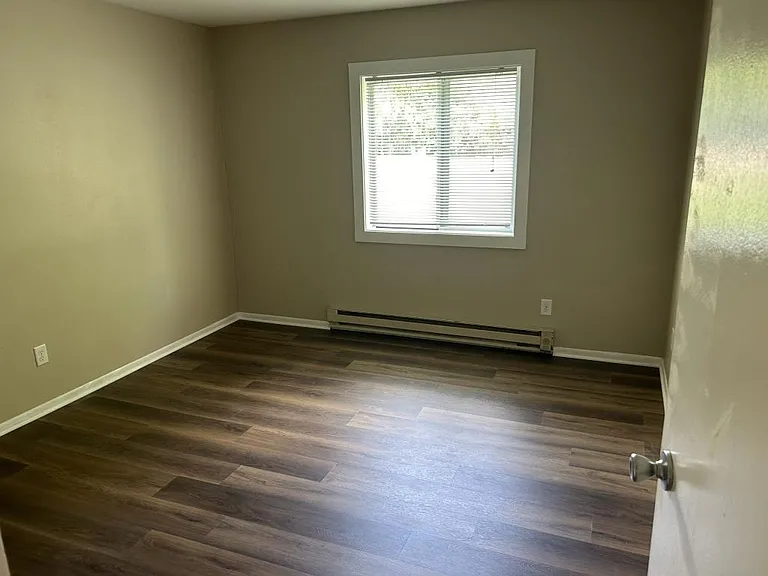 6576 Lake Rd #5 — Photo 9