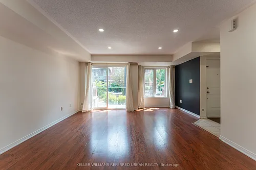 19 Hays Blvd #27 Photo 1