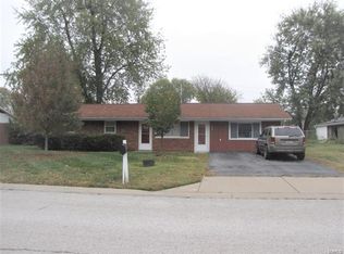316 Anita Dr, Fairview Heights, IL 62208