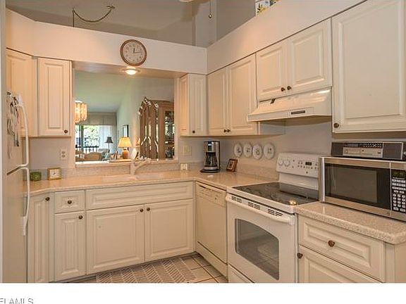 4th image of 515 Lake Louise Cir Unit 201