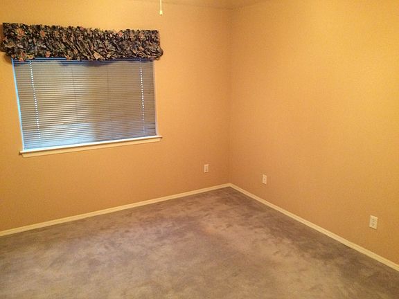 5th image of 9061 N Brookview Dr