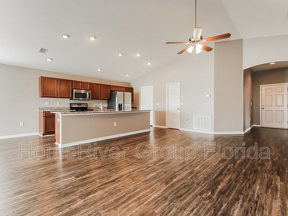 3rd image of 3034 Grand Preserve Blvd