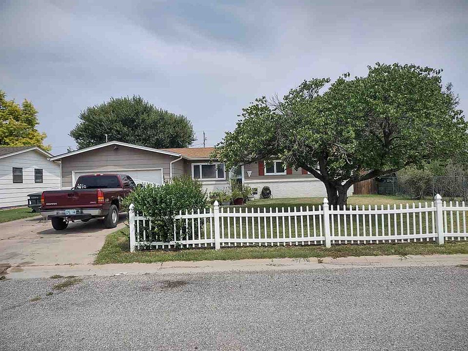 1st image of 114 16th Ave