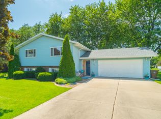 605 S Jackson St, Gardner, IL 60424