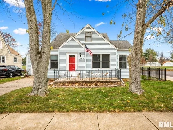 743 N Clifton Ct, Peoria, IL 61604