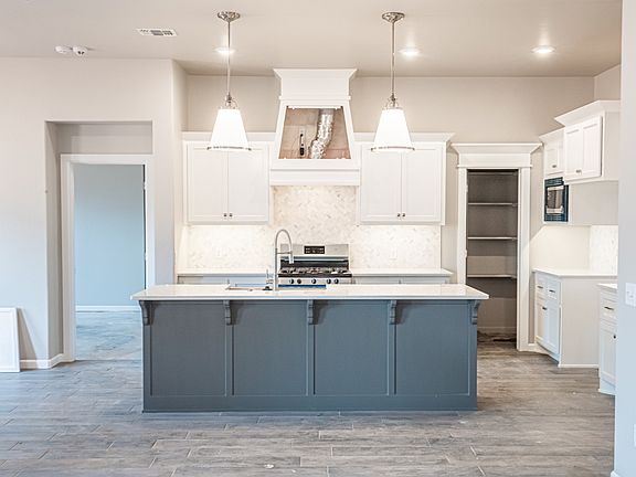 3rd image of 4309 Palmetto Trl