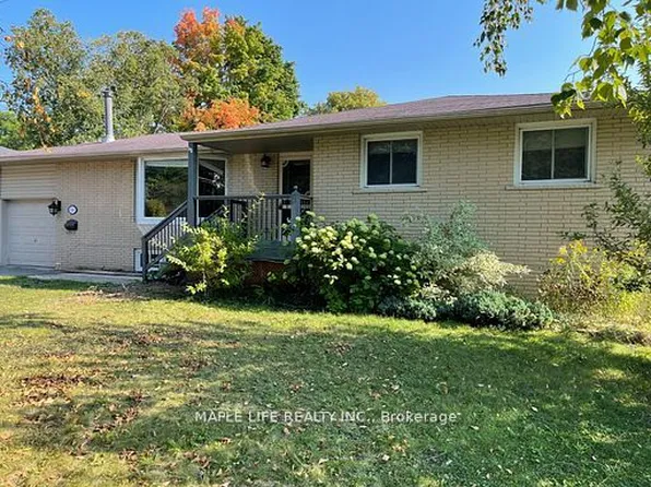 886 Srigley St, Newmarket, ON L3Y 1X7