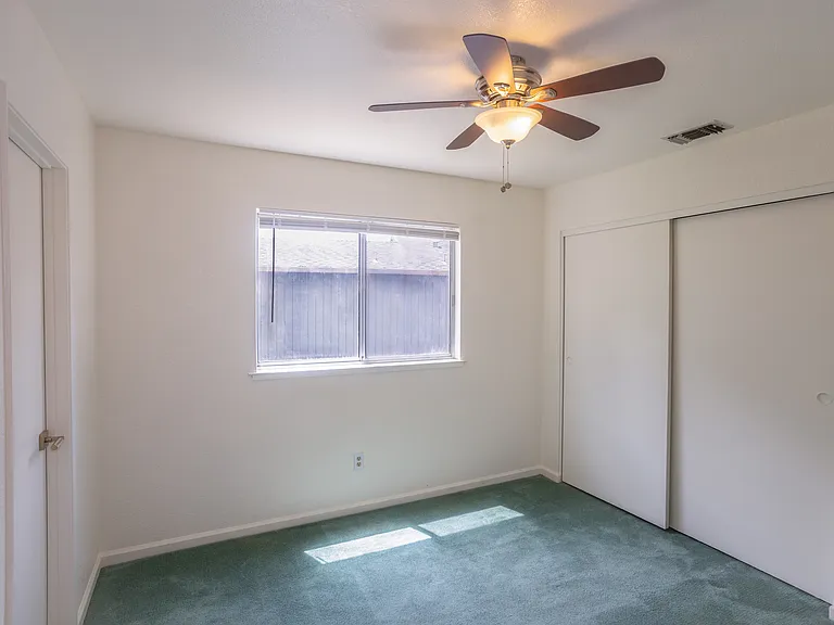 183 Creekside Cir — Photo 13