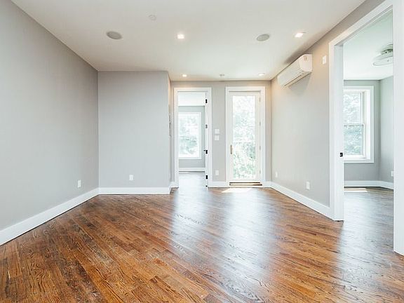 3rd image of 76 Palmetto St #3R