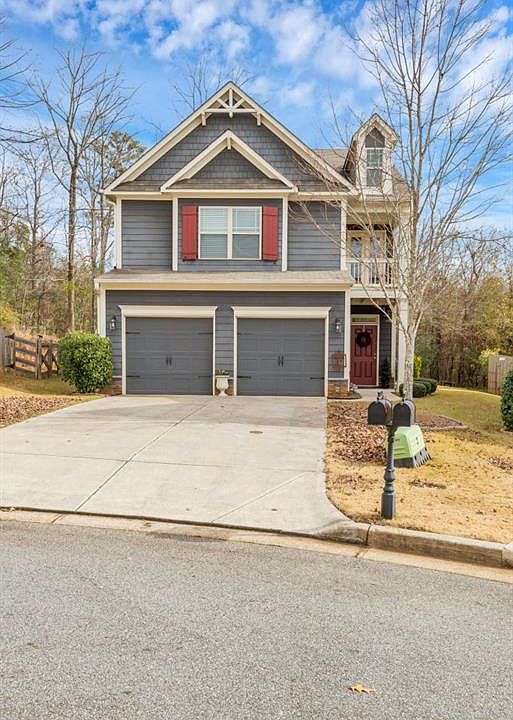 1st image of 211 Highland Village Ln