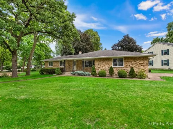 195 Westgate Dr, Elgin, IL 60123