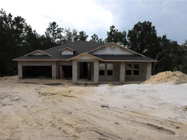 2324 W Aleuts Dr, Beverly Hills, FL 34465