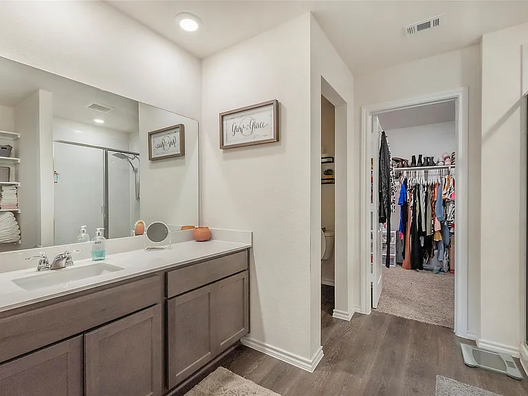 1404 Old Trail Rd — Photo 20