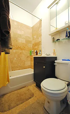 Rented by Bold New York | media 18