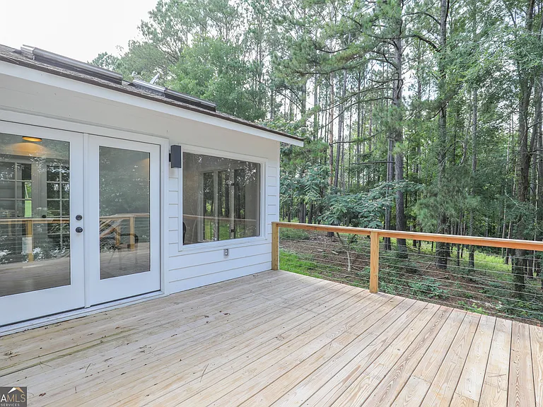 212 Southland Dr — Photo 43