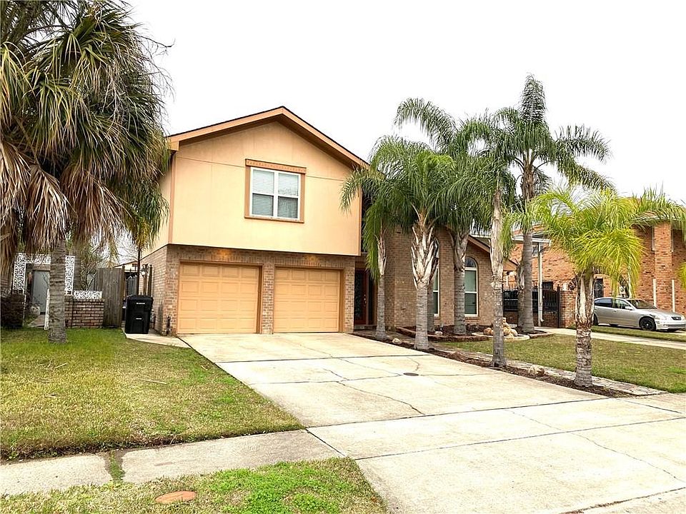 1st image of 12011 E Barrington Dr