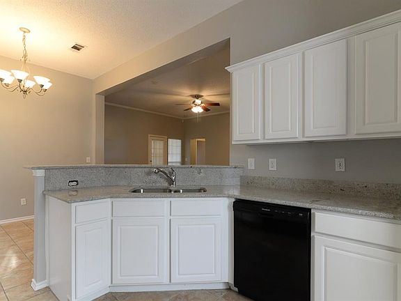 5th image of 8261 Durham Dr