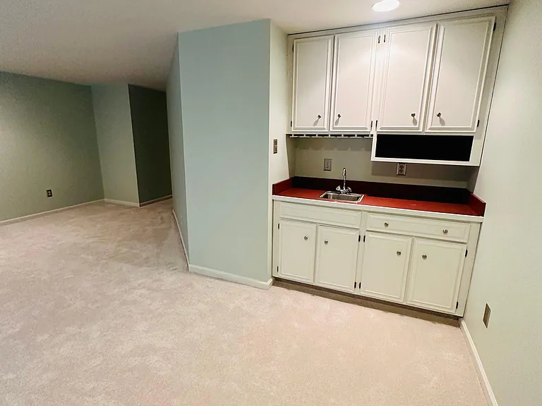 33 Sentinel Rd — Photo 8