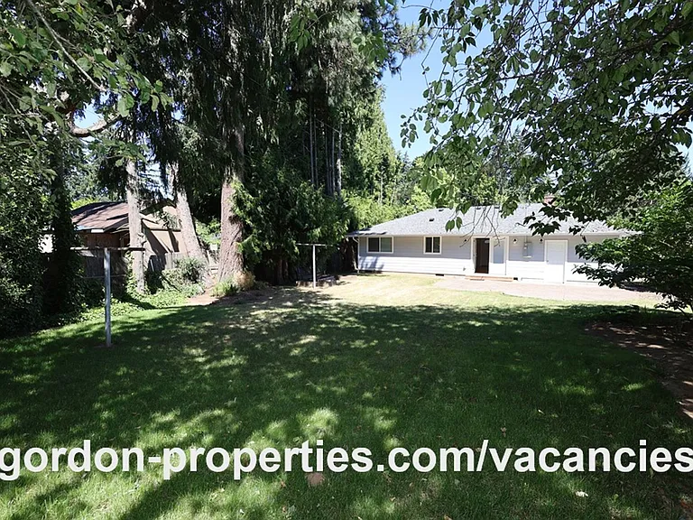 10851 SE Garrett Dr — Photo 33