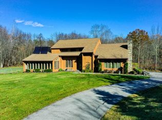 6 Kyle Ct, Hyde Park, NY 12538