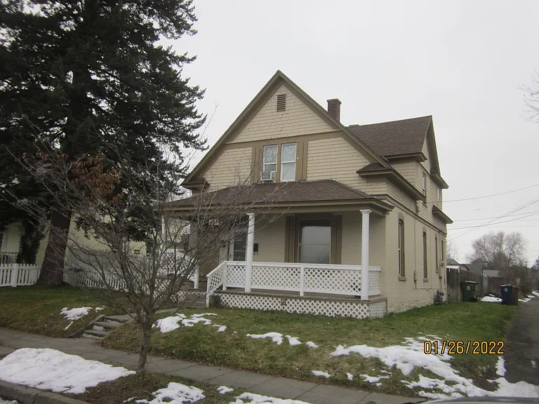 609 N Oak St #A — Photo 1