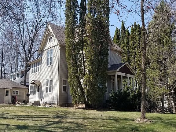 3rd image of 1346 6th Ave S