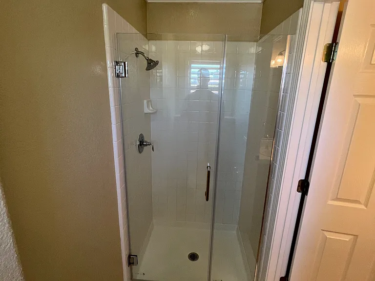 1900 Fallbrook Ln — Photo 28