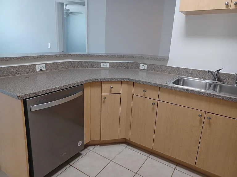 215 Villa Cir — Photo 2