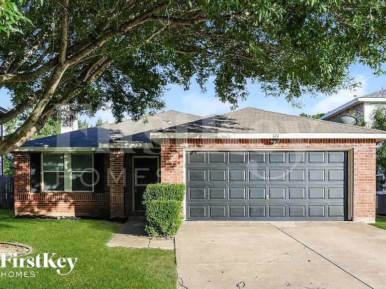 614 Silvertop Rd — Photo 1