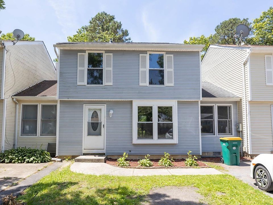 1st image of 316 Oakbourne Ave