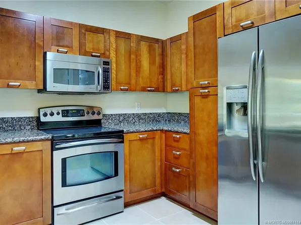 53 SE Sedona Cir APT 201, Stuart, FL 34994