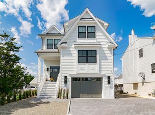 137 Elizabeth Ave, Lavallette, NJ 08735