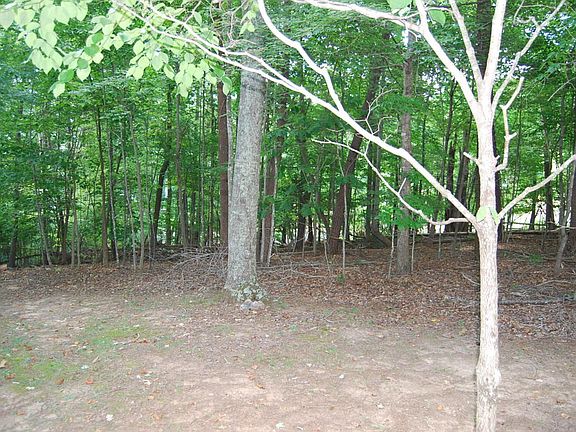 5th image of 66 Winding Waters Dr