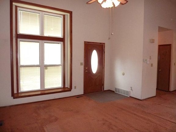 2nd image of 2645 Plymouth Dr
