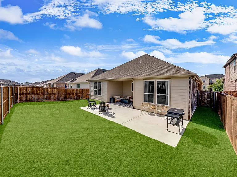 1109 Nathan Ln — Photo 34