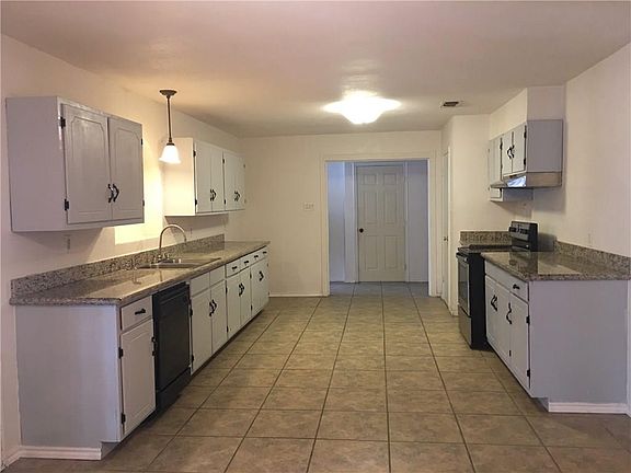 2nd image of 887 Guadalajara Dr