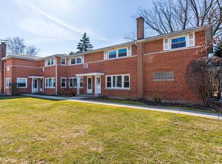 1810 Oakton St, Evanston, IL 60202