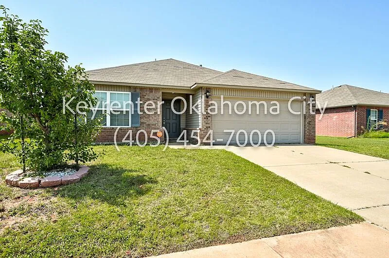 3 bed, 2.0 bath, 1413 sqft, $1,549 — Photo 2