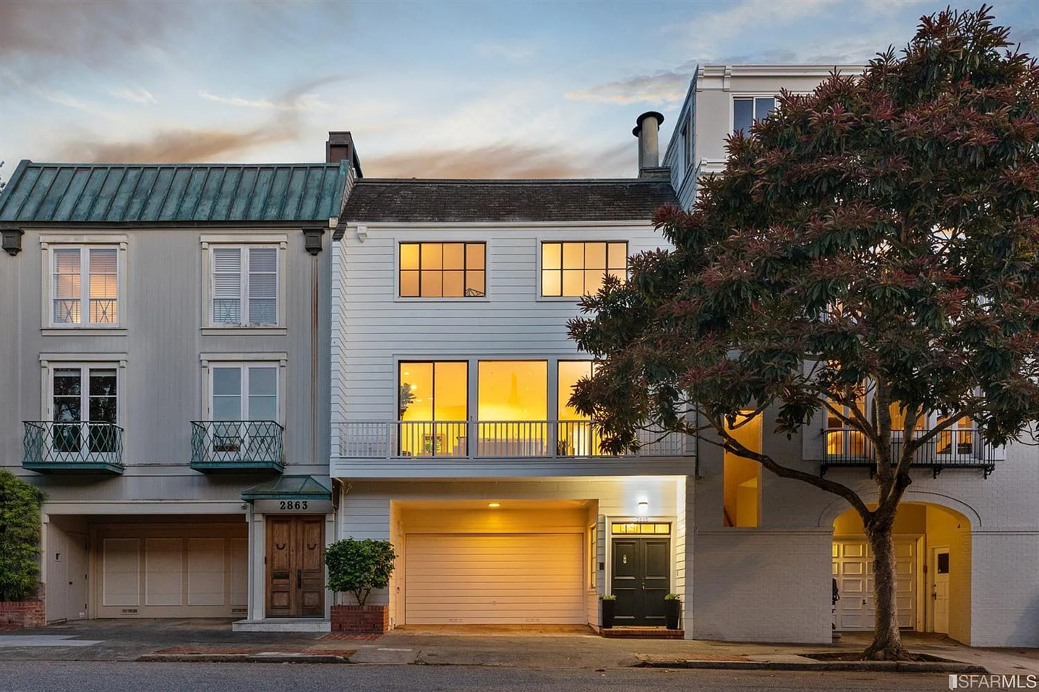 2865 Green St photo 1